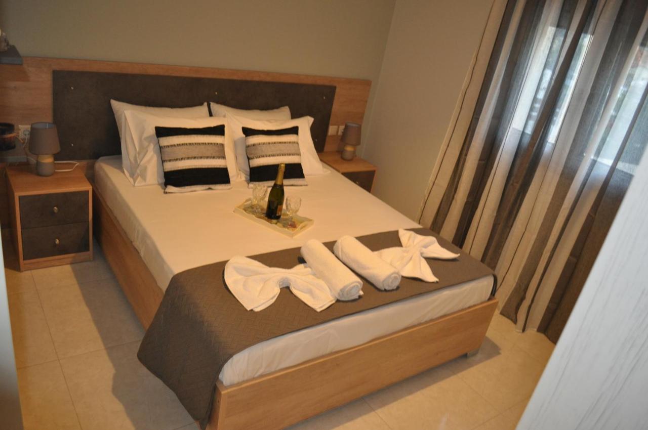 Liri'S Apartments Kalamákion Zewnętrze zdjęcie